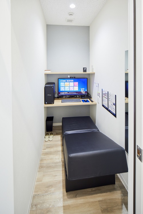 カウチソファ席